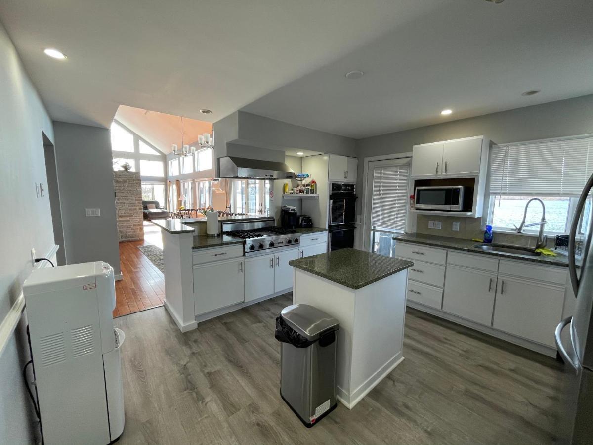 Spectacular With A Amazing Ocean - River View Holiday home Groton
