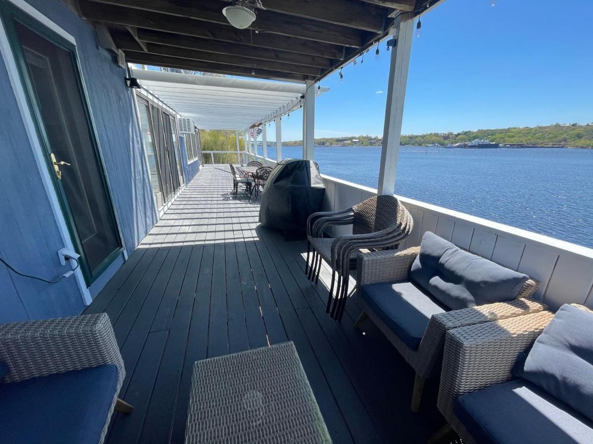 Spectacular With A Amazing Ocean - River View Groton