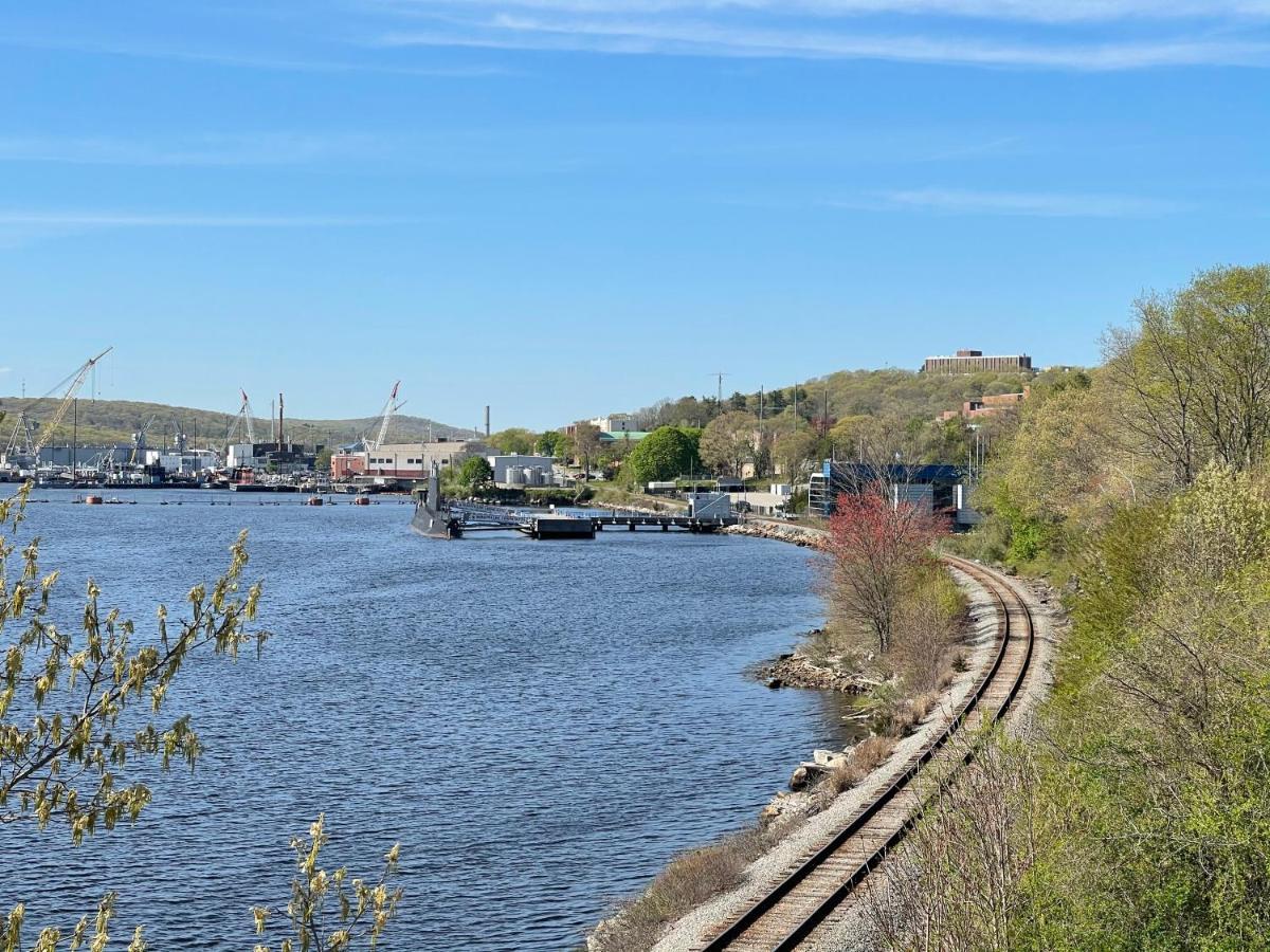 Holiday home Spectacular With A Amazing Ocean - River View Groton