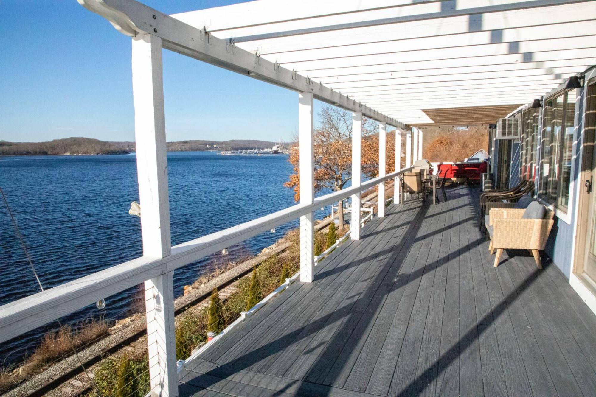 Spectacular With A Amazing Ocean - River View Holiday home