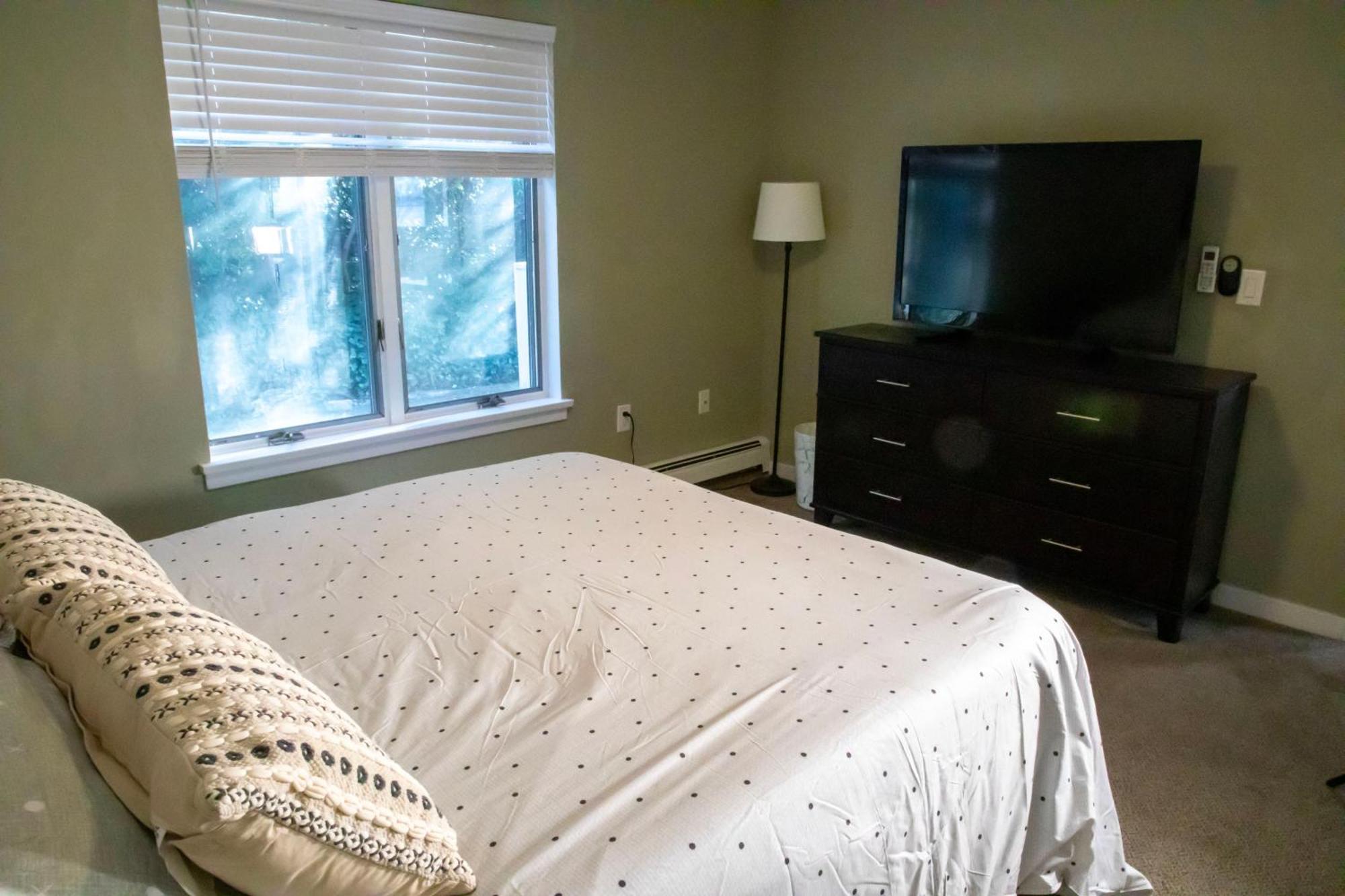 Spectacular With A Amazing Ocean - River View Groton