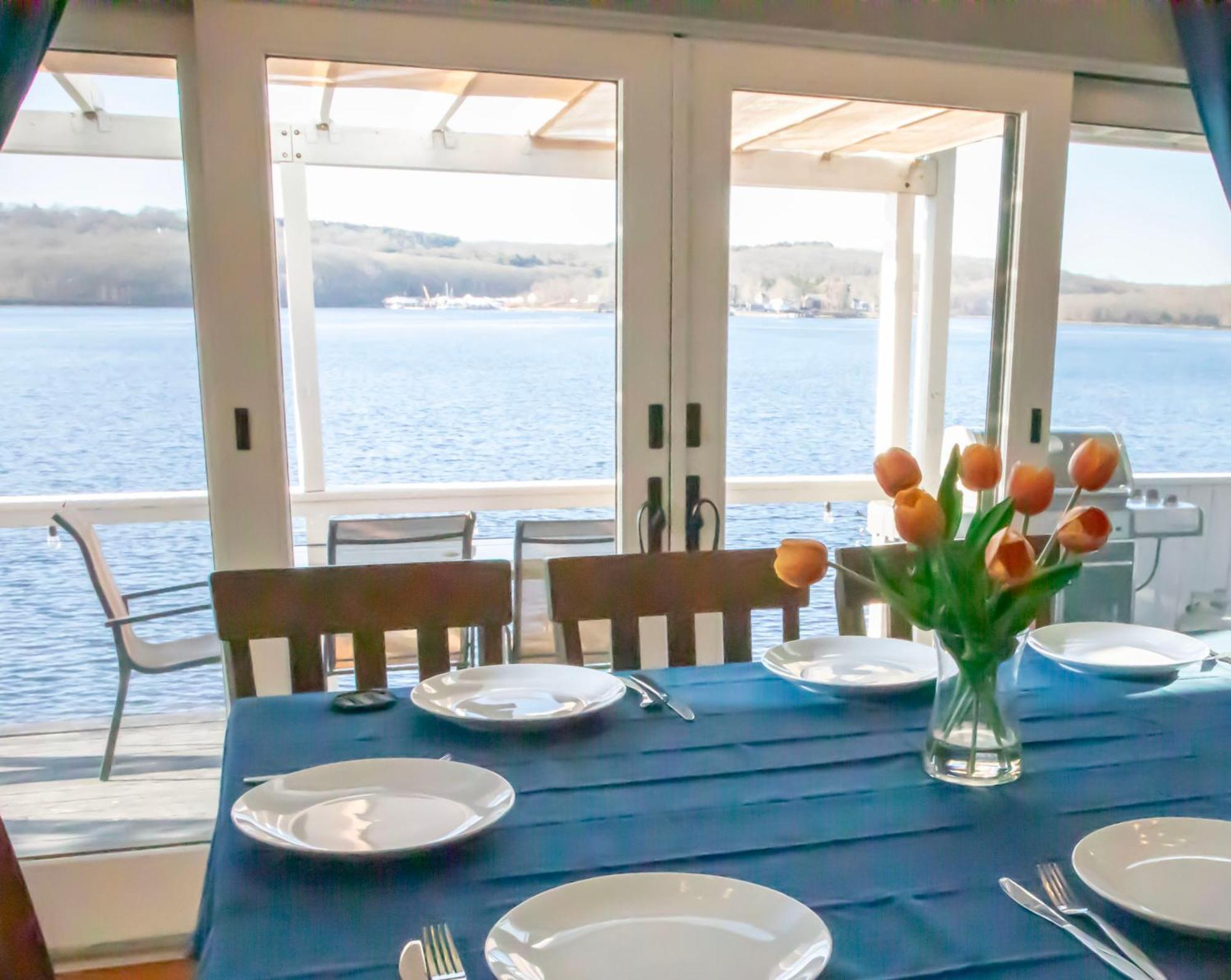 Spectacular With A Amazing Ocean - River View Holiday home Groton