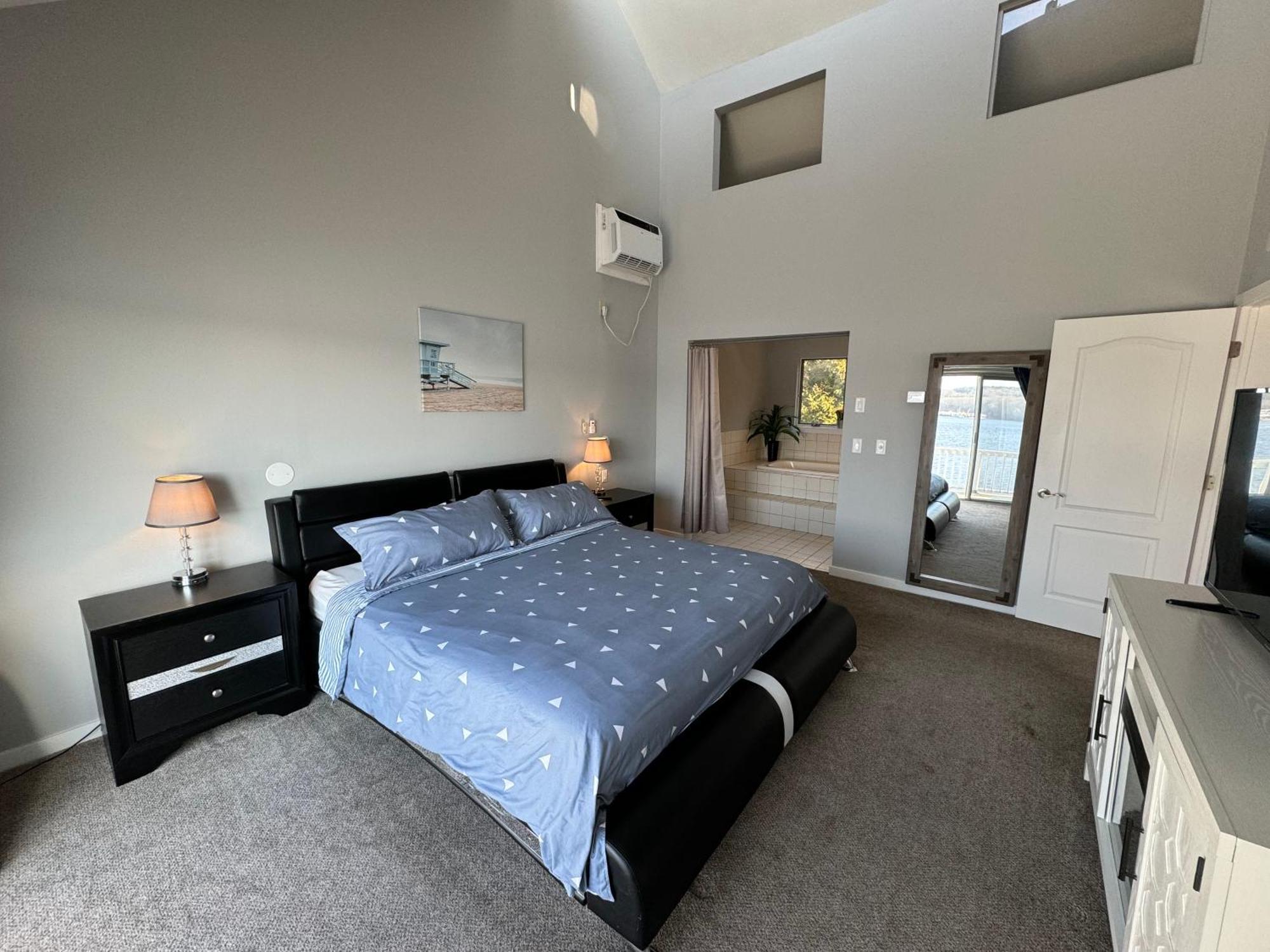 Spectacular With A Amazing Ocean - River View Holiday home *