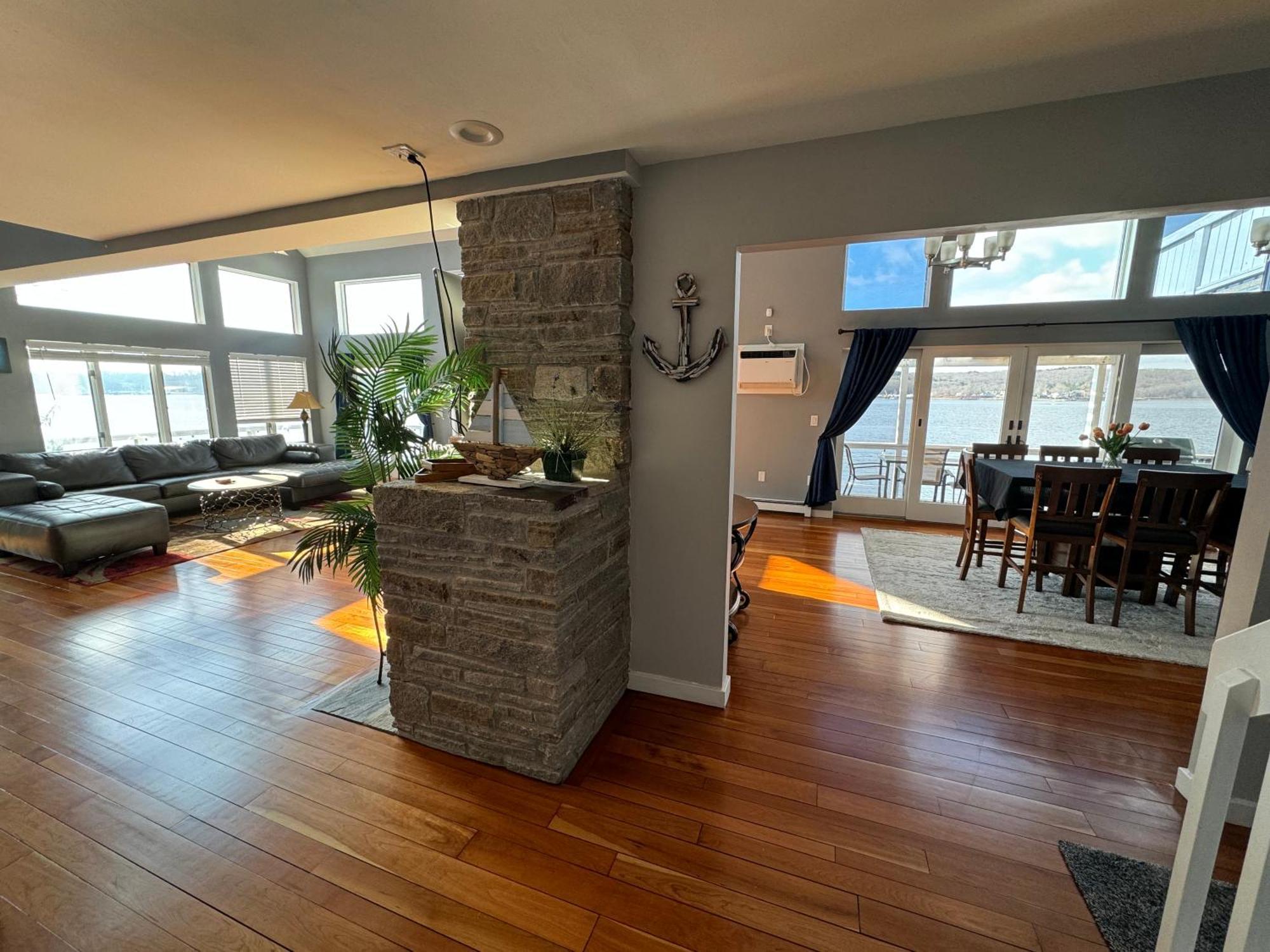 Spectacular With A Amazing Ocean - River View *