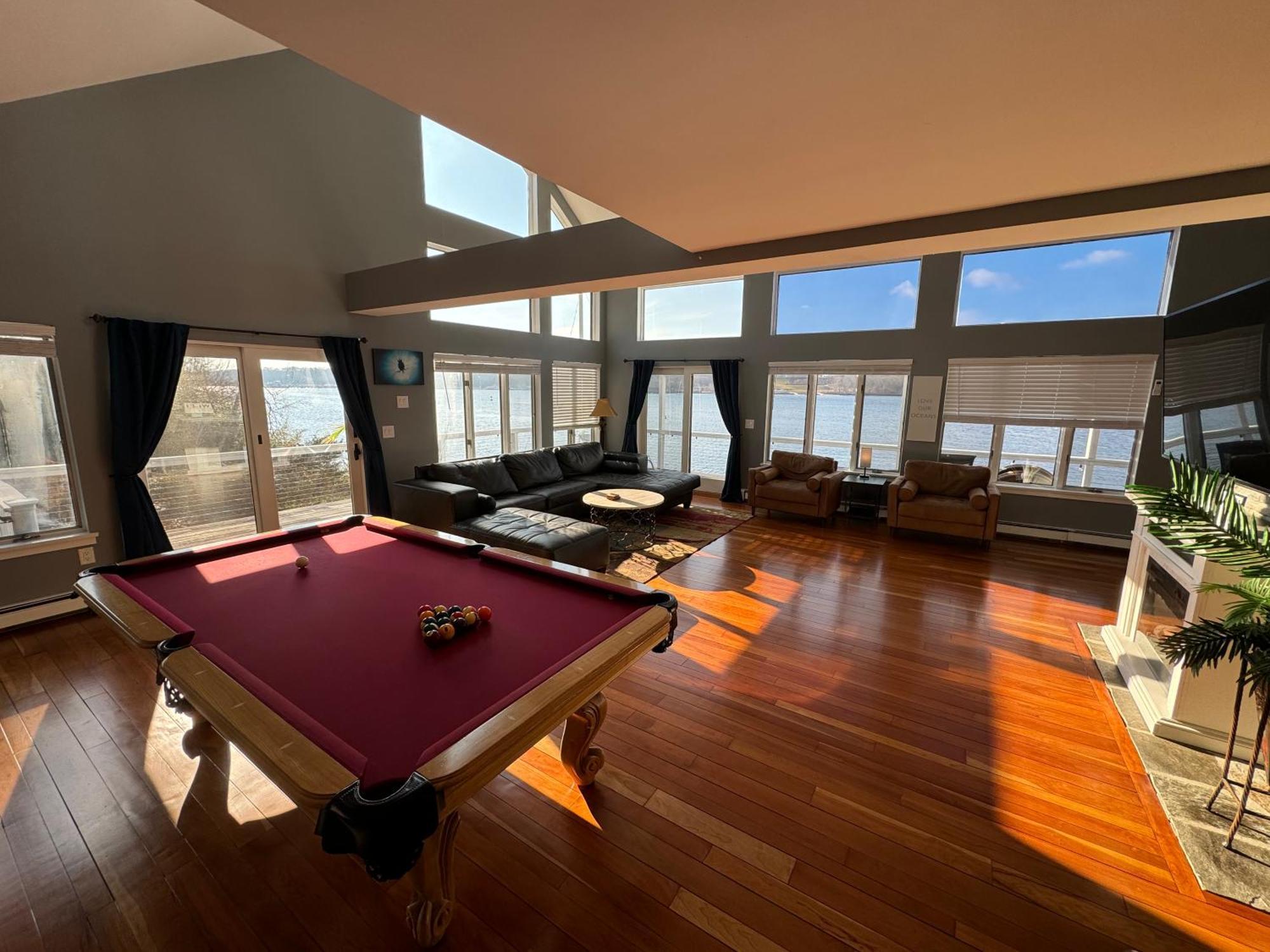 Spectacular With A Amazing Ocean - River View Holiday home Groton